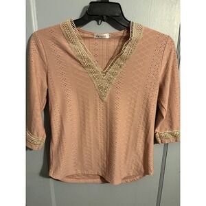 LIOFOER Women's Pink Lace Trim V Neck 3/4 Sleeve Top Shirt Size M